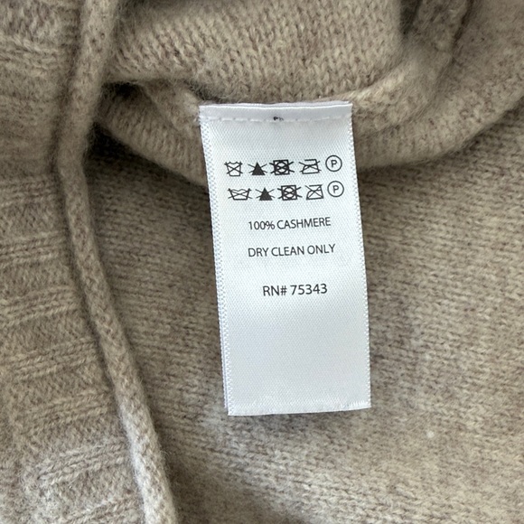 Halston Heritage V-Neck Cashmere Polo Sweater in Beige sz L - Picture 11 of 12